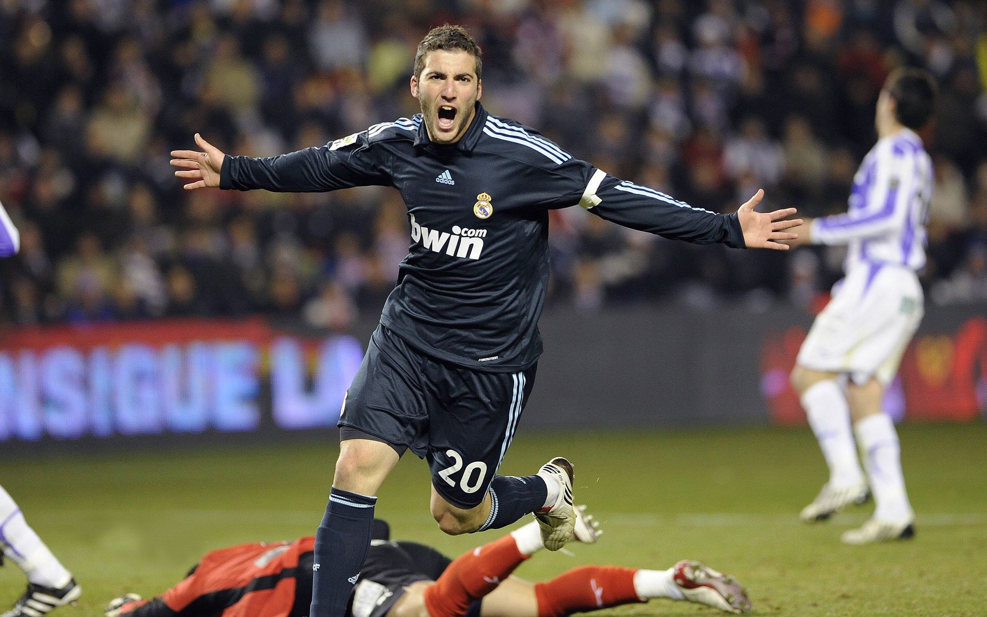 Ac米兰俱乐部官网-足球+科技:无人机摄像带来的视觉盛宴,足球场上的无人机 第2张 Ac米兰俱乐部官网-足球+科技:无人机摄像带来的视觉盛宴,足球场上的无人机 第2张