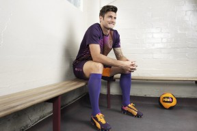 ac米兰官网-中超联赛中国青年队晋级 球迷期待未来新星，中国足球青年超级联赛