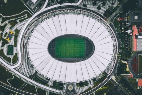 ac米兰官方网站-小球阵容与大个内线打法的碰撞分析，大球战术和小球战术